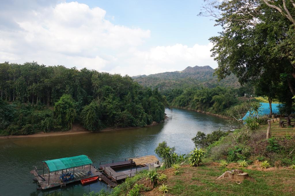 Hotel Kwainoy Riverpark à Ban Huai Maenam Noi Extérieur photo